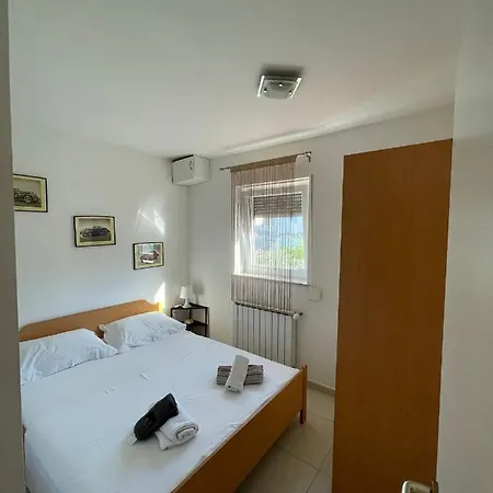 Sit 公寓 穆泰尔岛